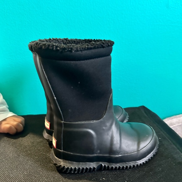 Hunter - Picture 2 of 3